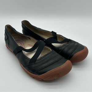 Keen Rivington Criss Cross Mary Jane Black Leather Flats
